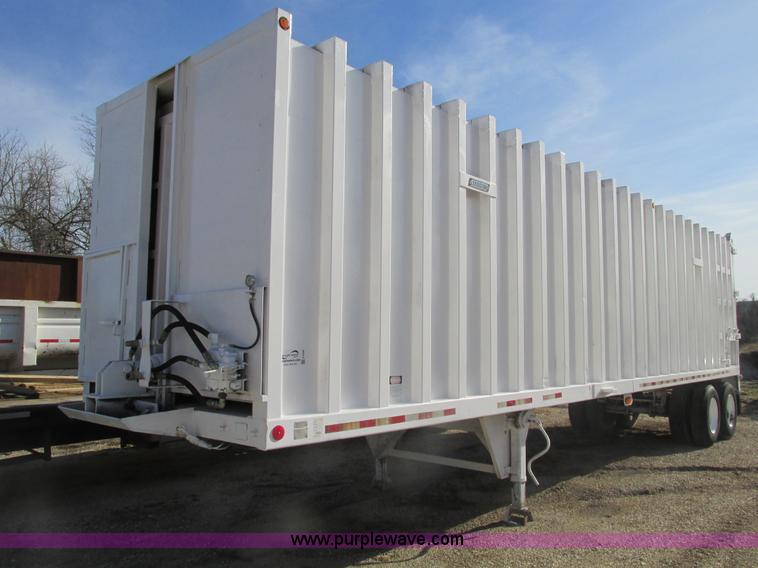 image for item F4428 1993 Clement 38' ejection trailer
