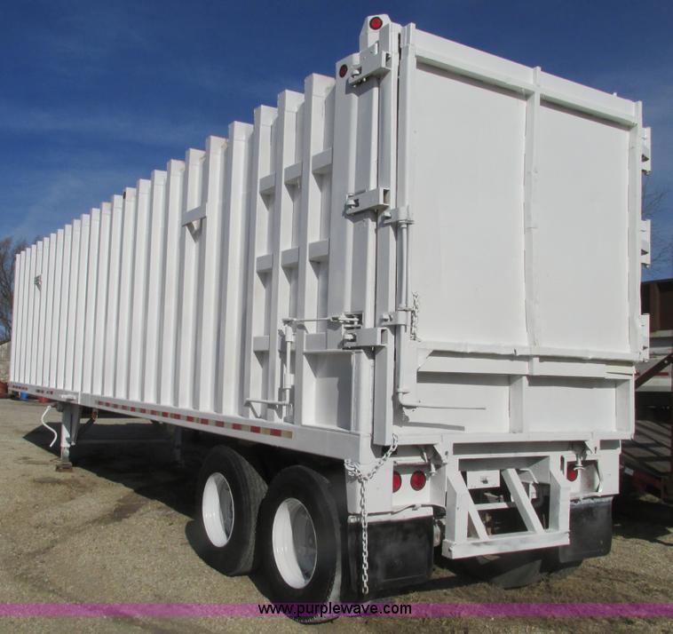 image for item F4428 1993 Clement 38' ejection trailer