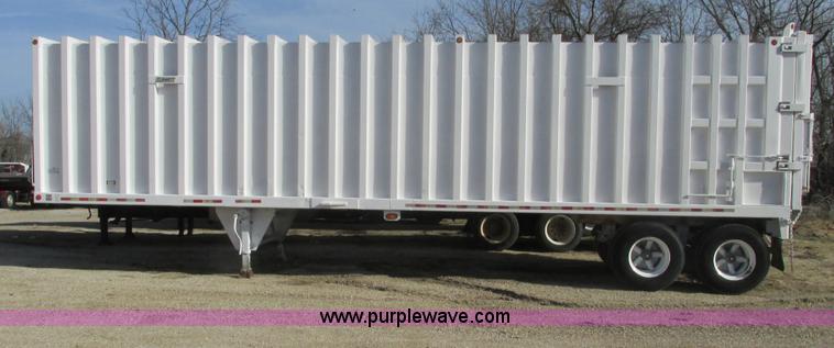 image for item F4428 1993 Clement 38' ejection trailer