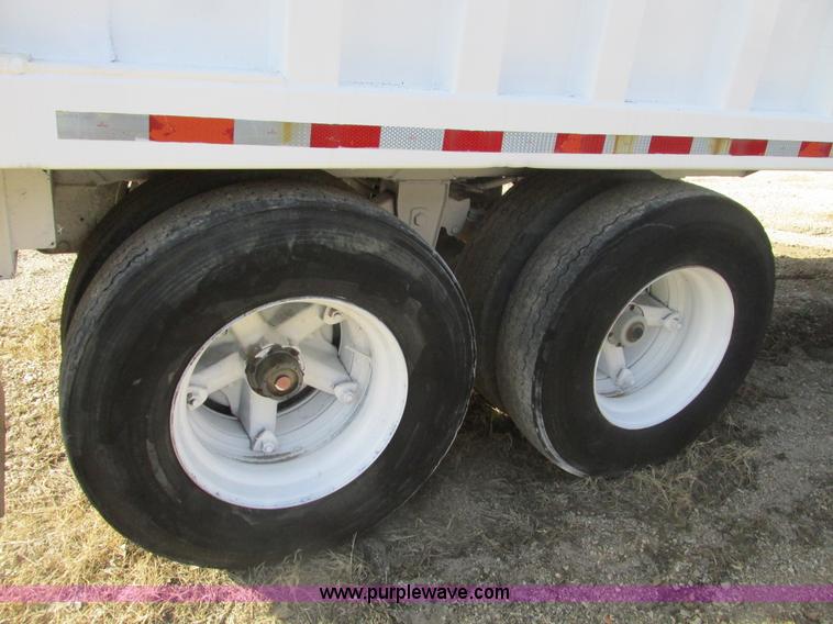 image for item F4428 1993 Clement 38' ejection trailer
