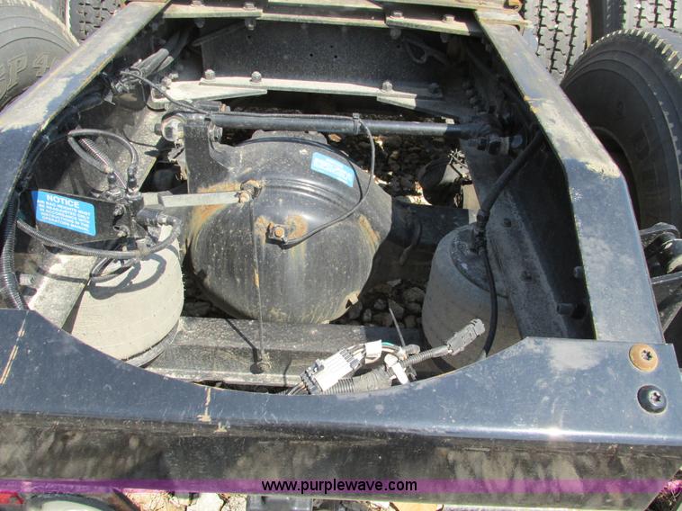 image for item F4491 2008 Peterbilt 386 semi truck