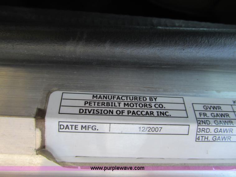 image for item F4491 2008 Peterbilt 386 semi truck