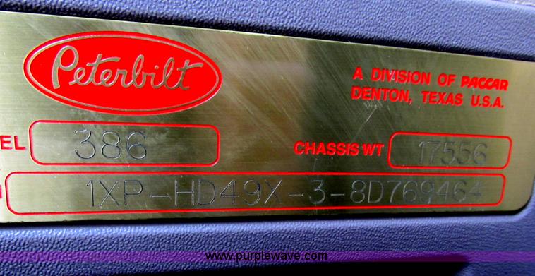 image for item F4491 2008 Peterbilt 386 semi truck