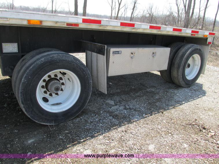image for item F4492 2008 Transcraft 48' spread axle flat bed trailer