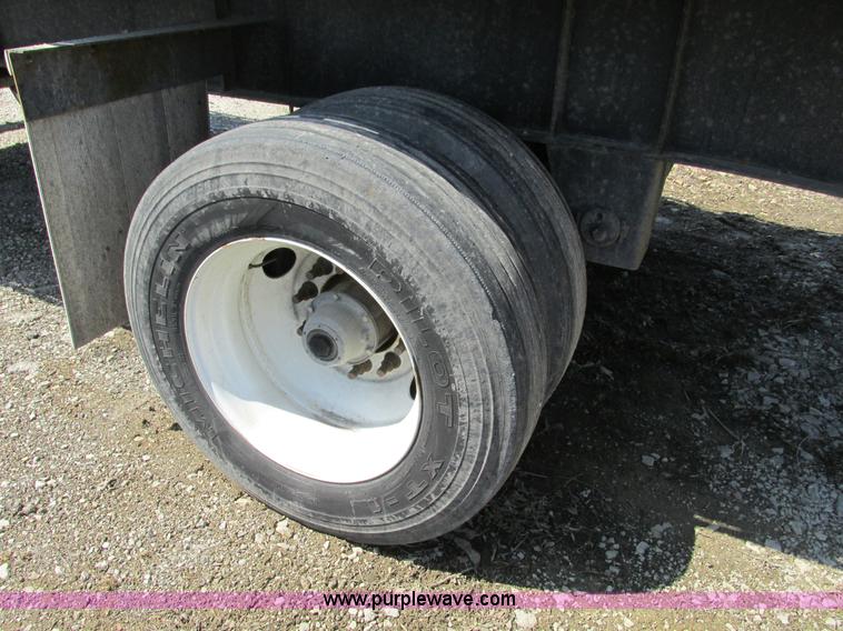 image for item F4492 2008 Transcraft 48' spread axle flat bed trailer