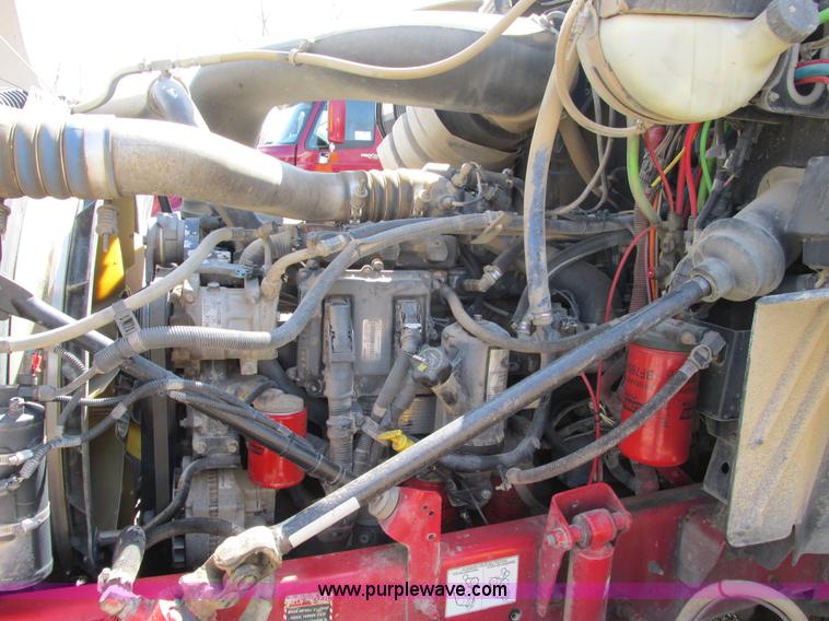 image for item F4493 2006 Mack CXN613 day cab semi truck