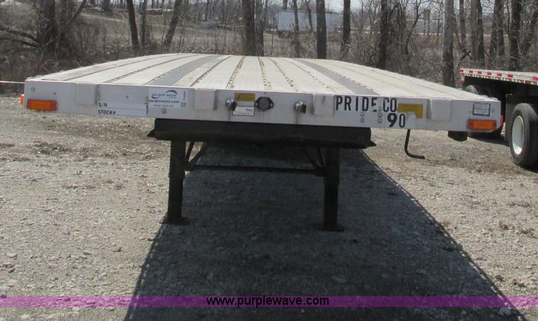 image for item F4494 2009 Transcraft 48' spread axle flat bed trailer