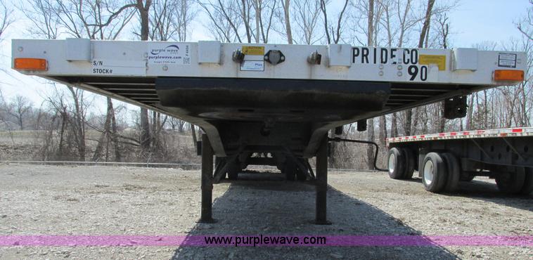 image for item F4494 2009 Transcraft 48' spread axle flat bed trailer