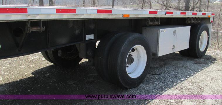 image for item F4494 2009 Transcraft 48' spread axle flat bed trailer