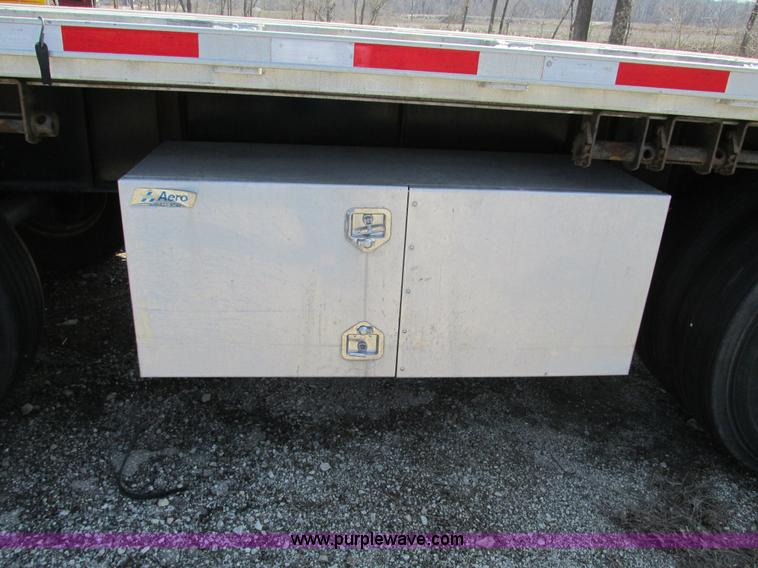 image for item F4494 2009 Transcraft 48' spread axle flat bed trailer