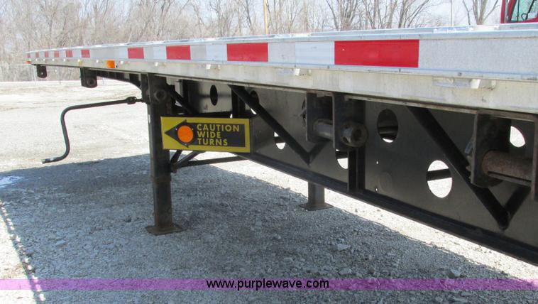 image for item F4494 2009 Transcraft 48' spread axle flat bed trailer