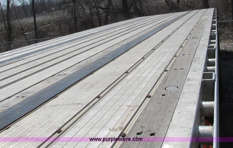 image for item F4494 2009 Transcraft 48' spread axle flat bed trailer
