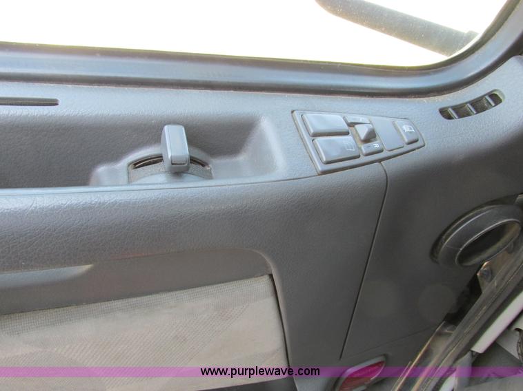 image for item F4496 2007 Volvo VN series tenth anniversary edition semi truck