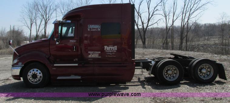 image for item F4497 2008 International ProStar Eagle semi truck