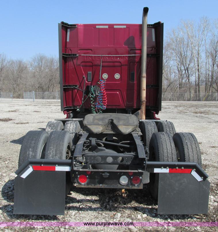 image for item F4497 2008 International ProStar Eagle semi truck