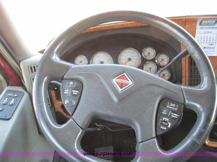 image for item F4497 2008 International ProStar Eagle semi truck