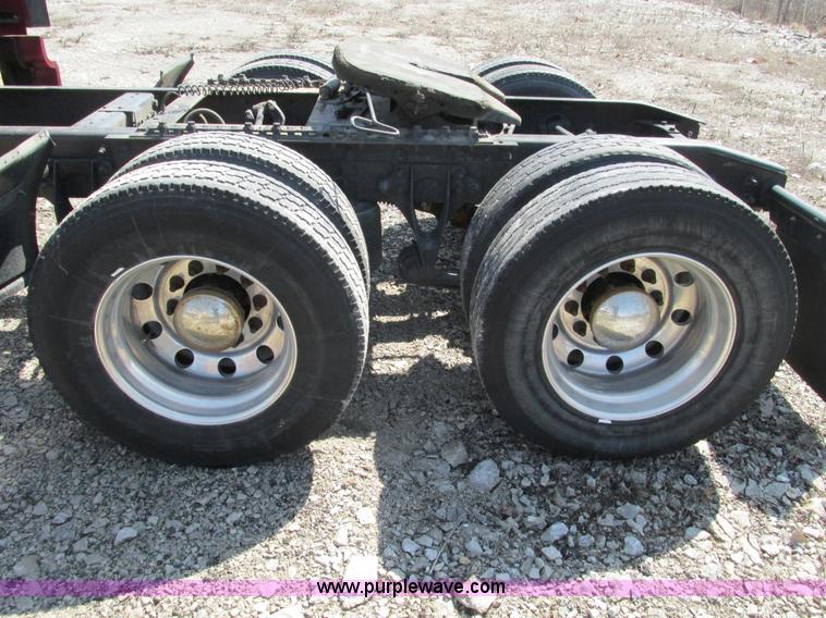 image for item F4497 2008 International ProStar Eagle semi truck