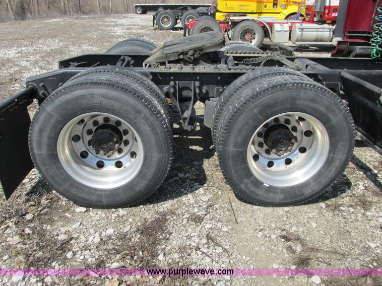 image for item F4497 2008 International ProStar Eagle semi truck