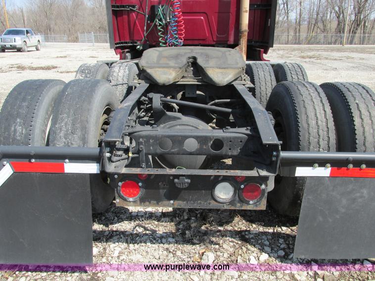 image for item F4497 2008 International ProStar Eagle semi truck