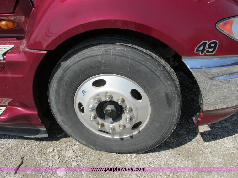 image for item F4497 2008 International ProStar Eagle semi truck