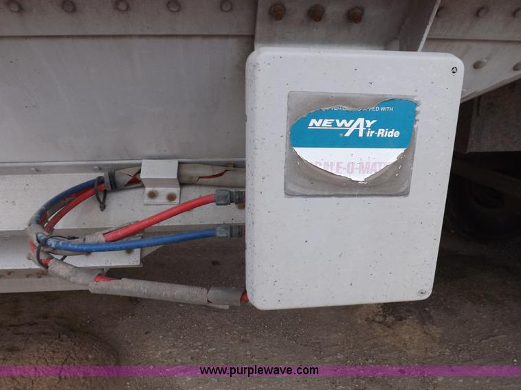 image for item F6468 1999 Timpte super hopper grain trailer