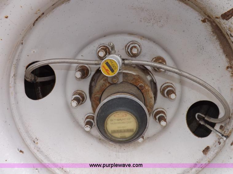 image for item F6468 1999 Timpte super hopper grain trailer