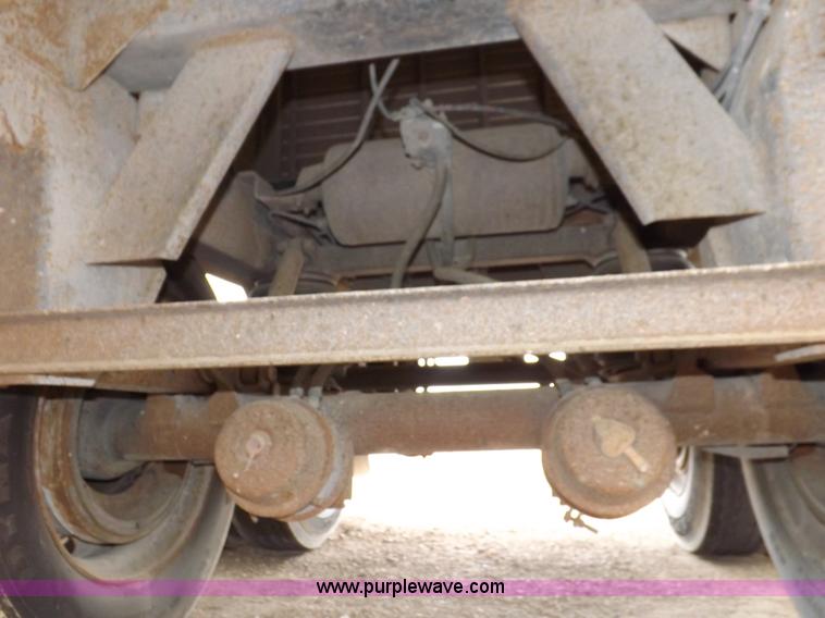 image for item F6468 1999 Timpte super hopper grain trailer