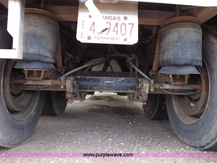 image for item F6468 1999 Timpte super hopper grain trailer