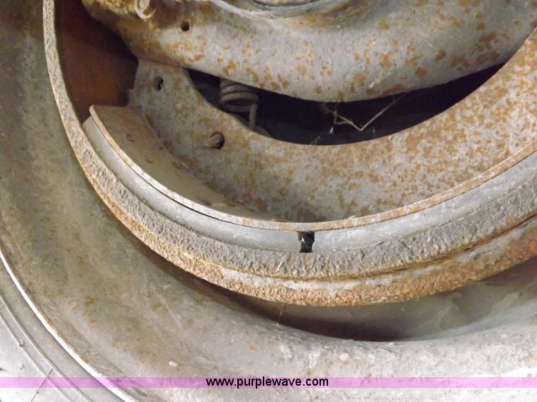 image for item F6468 1999 Timpte super hopper grain trailer