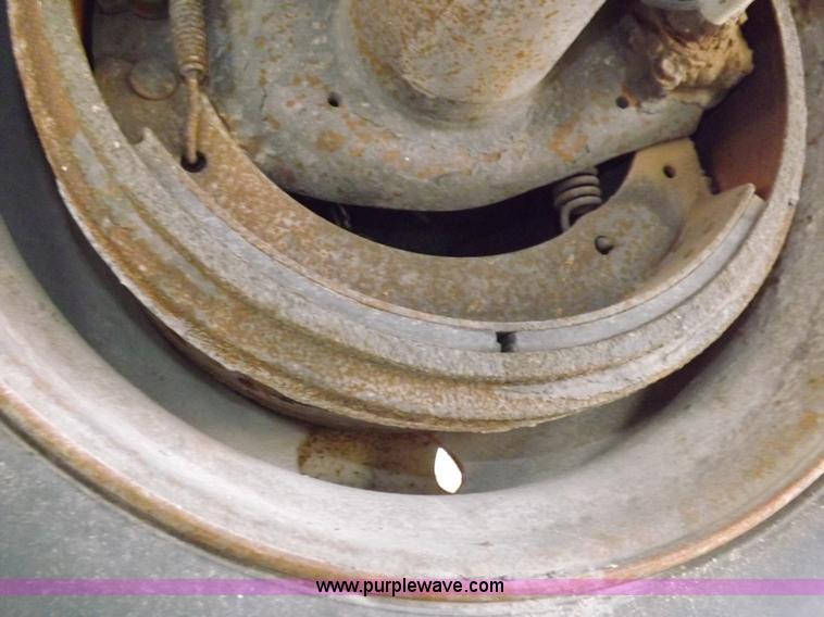 image for item F6468 1999 Timpte super hopper grain trailer