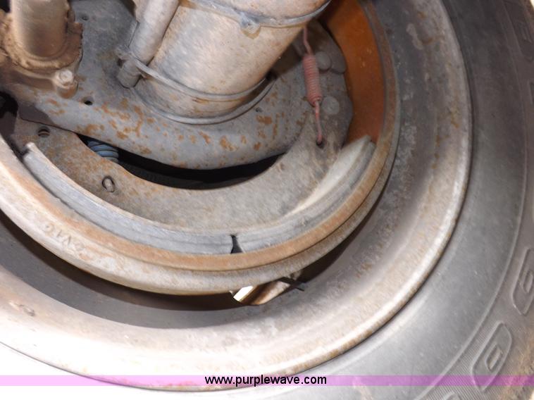 image for item F6468 1999 Timpte super hopper grain trailer