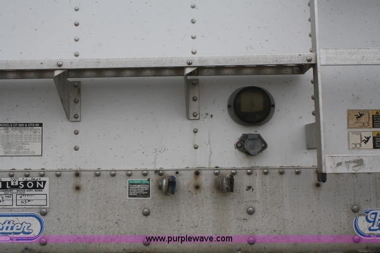 image for item G5263 1996 Wilson Pace Setter grain trailer