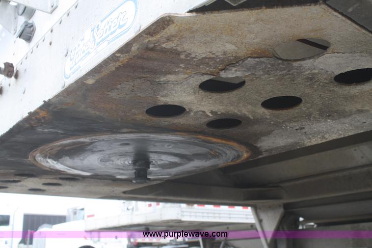 image for item G5263 1996 Wilson Pace Setter grain trailer