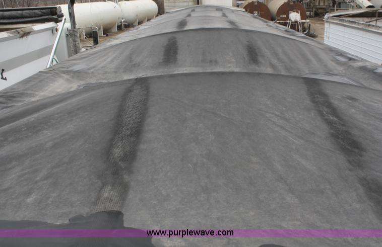 image for item G5263 1996 Wilson Pace Setter grain trailer