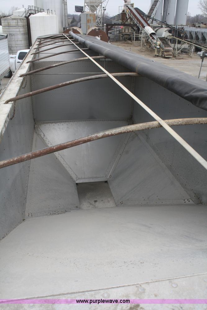 image for item G5264 1994 Timpte grain trailer