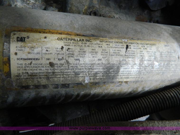 image for item G7782 2004 Peterbilt 379 semi truck