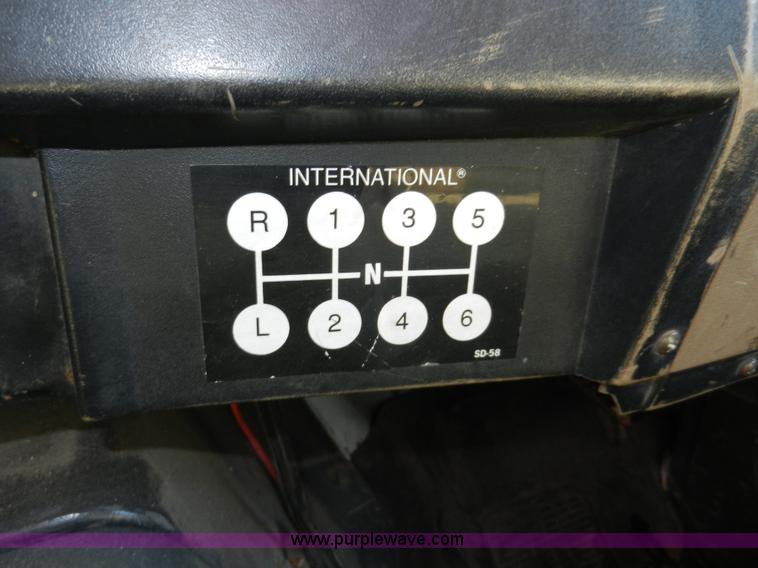 image for item A3956 1991 International 4900 dump truck