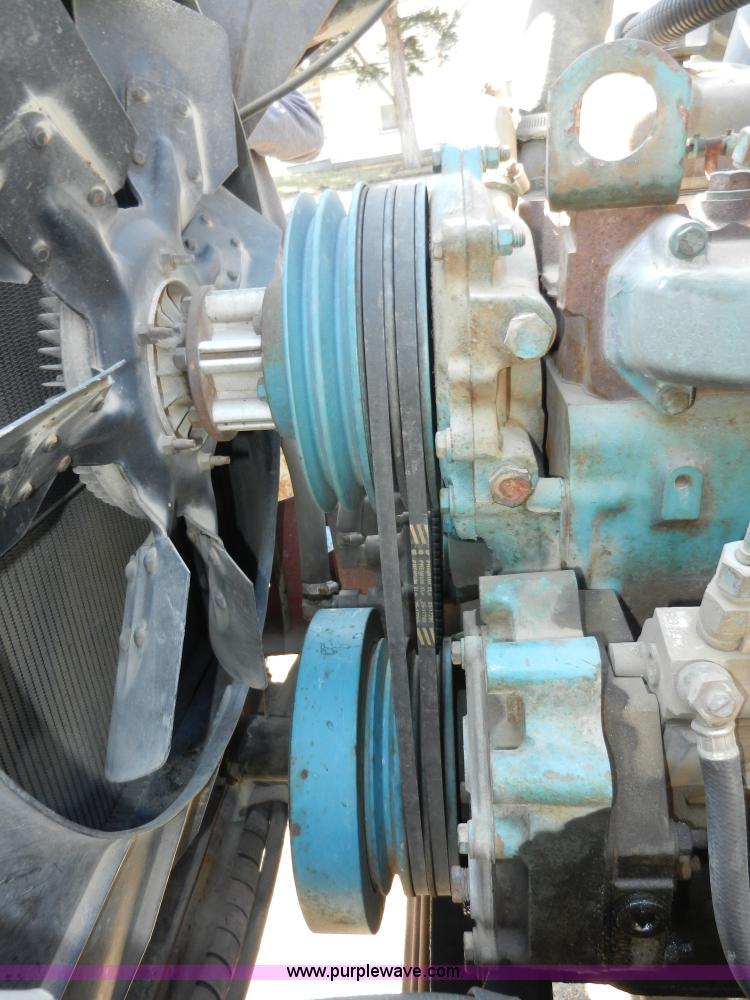 image for item A3956 1991 International 4900 dump truck