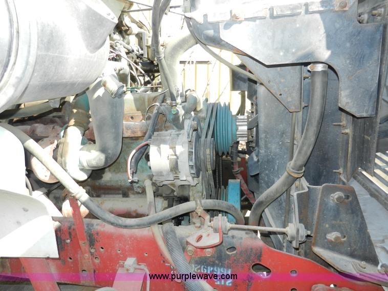 image for item A3956 1991 International 4900 dump truck