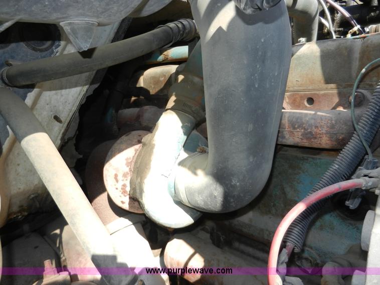 image for item A3956 1991 International 4900 dump truck