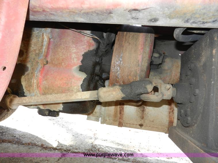 image for item A3956 1991 International 4900 dump truck