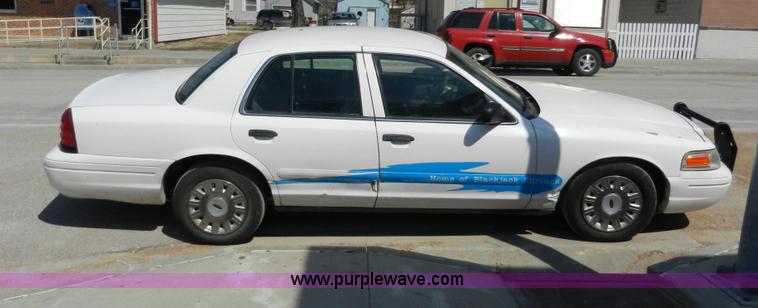 image for item A3961 2003 Ford Crown Victoria Police Interceptor
