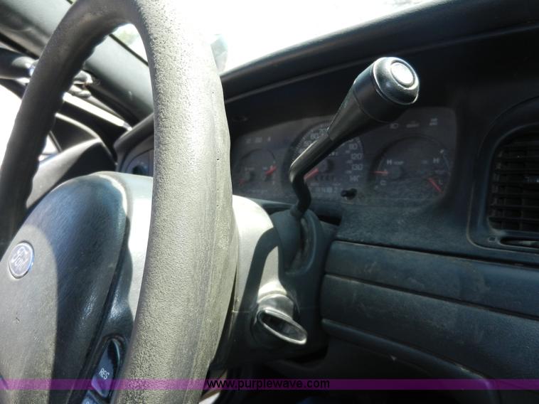 image for item A3961 2003 Ford Crown Victoria Police Interceptor