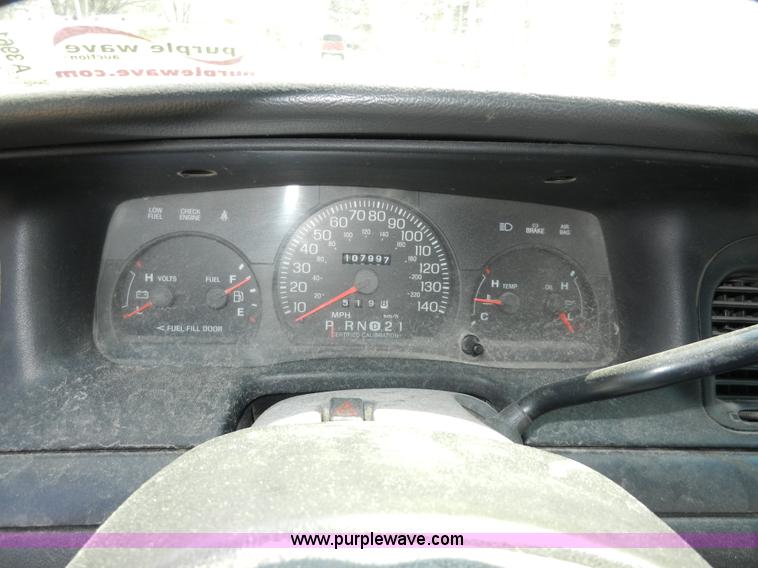 image for item A3961 2003 Ford Crown Victoria Police Interceptor