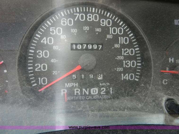 image for item A3961 2003 Ford Crown Victoria Police Interceptor