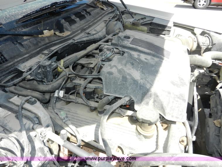 image for item A3961 2003 Ford Crown Victoria Police Interceptor