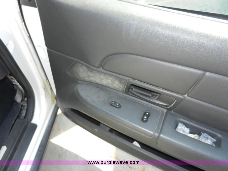 image for item A3961 2003 Ford Crown Victoria Police Interceptor