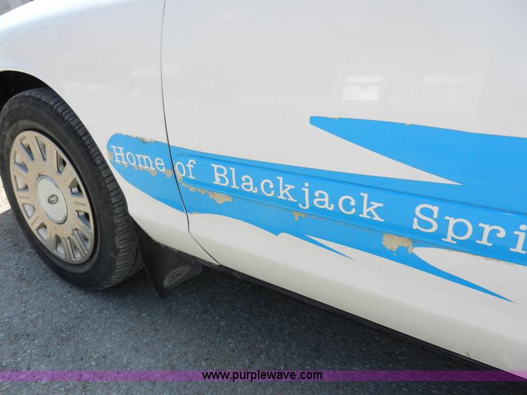 image for item A3961 2003 Ford Crown Victoria Police Interceptor