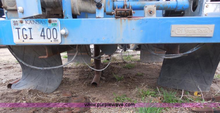 image for item A5156 1995 Ameritank truck bed mounted propane tank