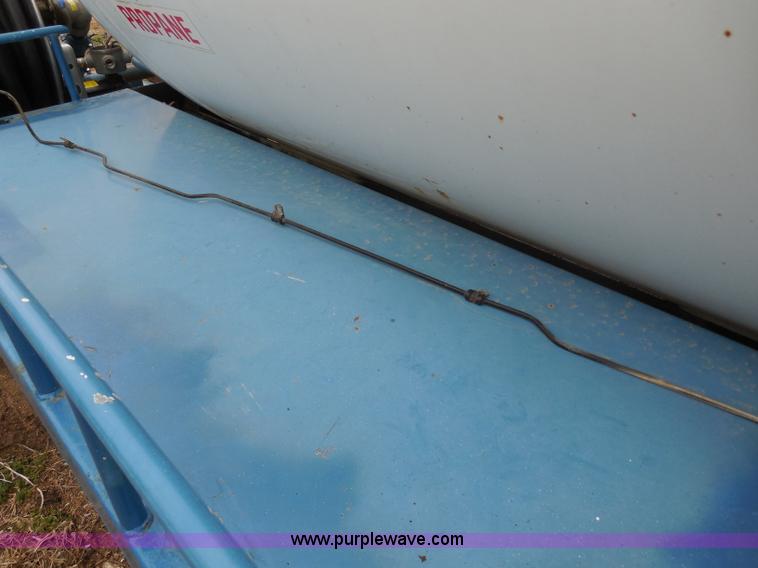 image for item A5156 1995 Ameritank truck bed mounted propane tank